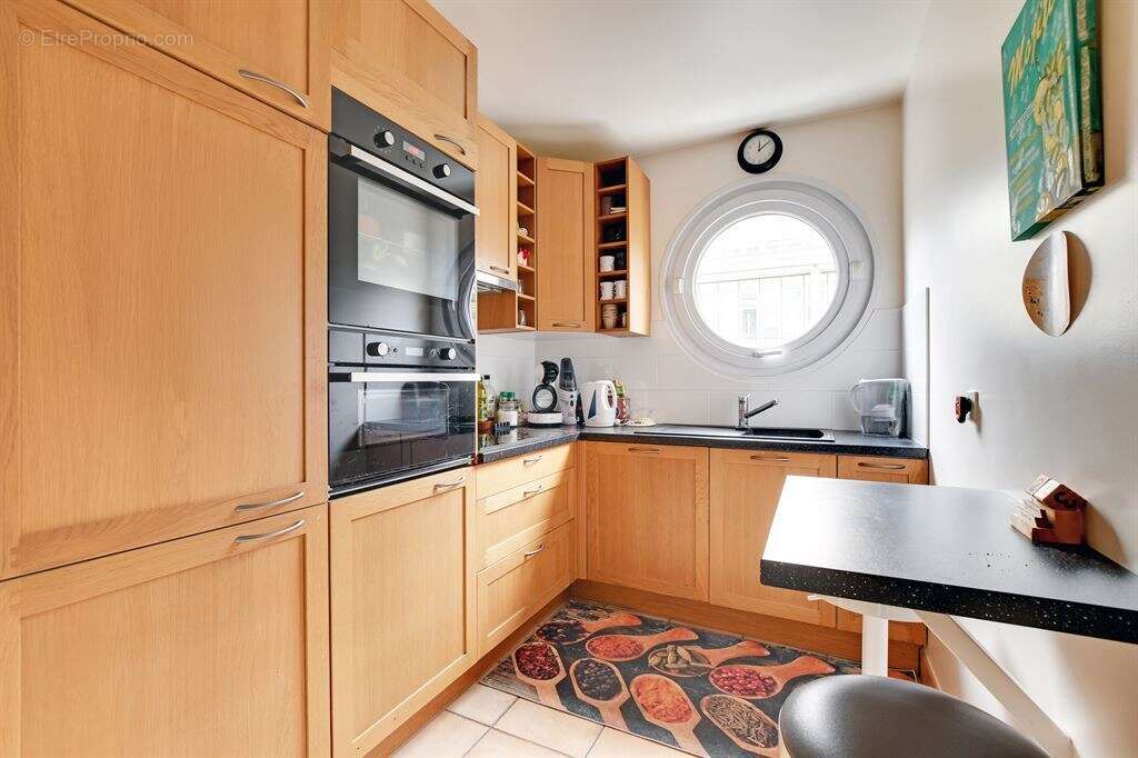 Appartement à PARIS-20E