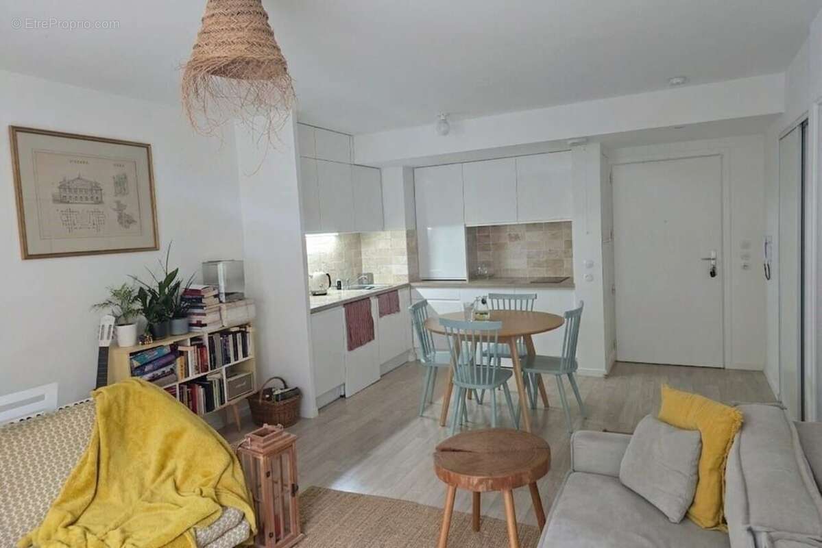 Appartement 42 m² à Valenton  - photo 2