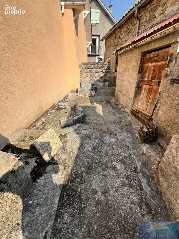 Grange et petit terrain - photo 11