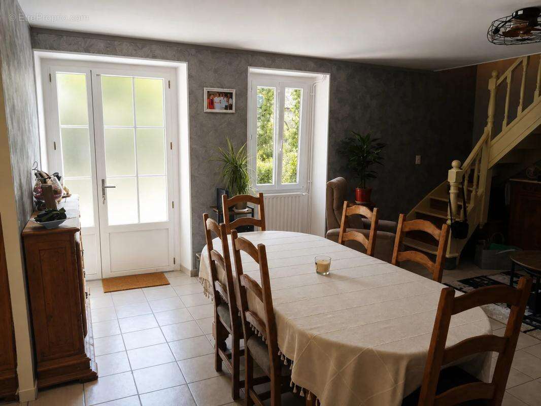 Maison de 7 pièces de 123 m² avec jardin à Beaumarchés - photo 4
