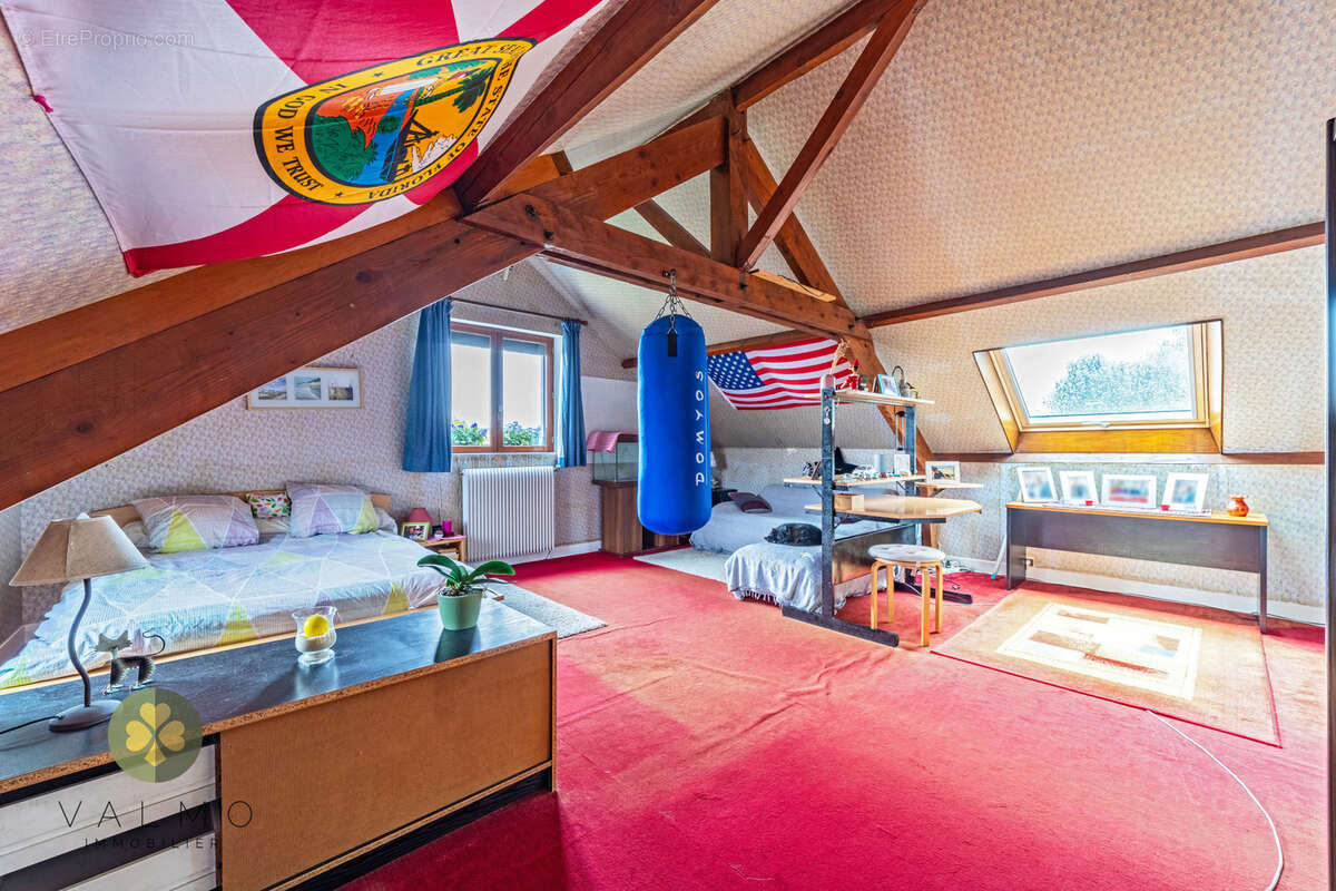 Maison à THOIRY