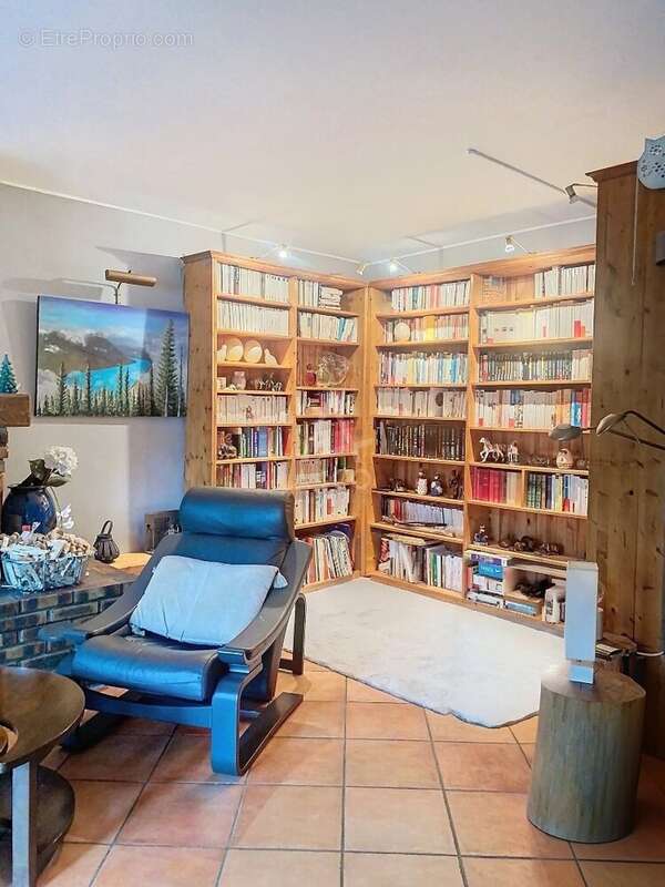 Maison à SAINT-MAUR-DES-FOSSES