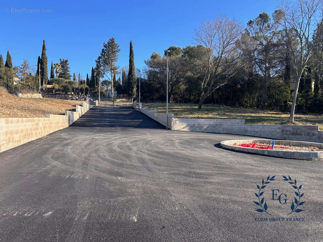 Terrain à MONTFERRIER-SUR-LEZ