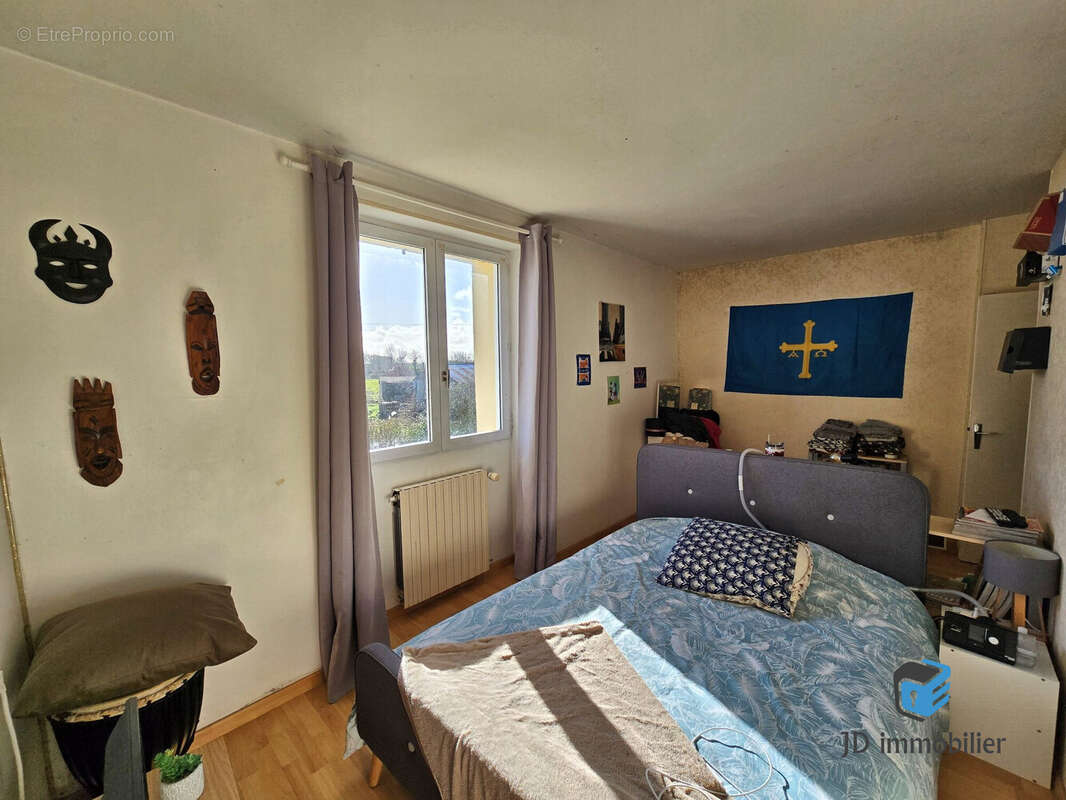 Maison à L'HERBERGEMENT