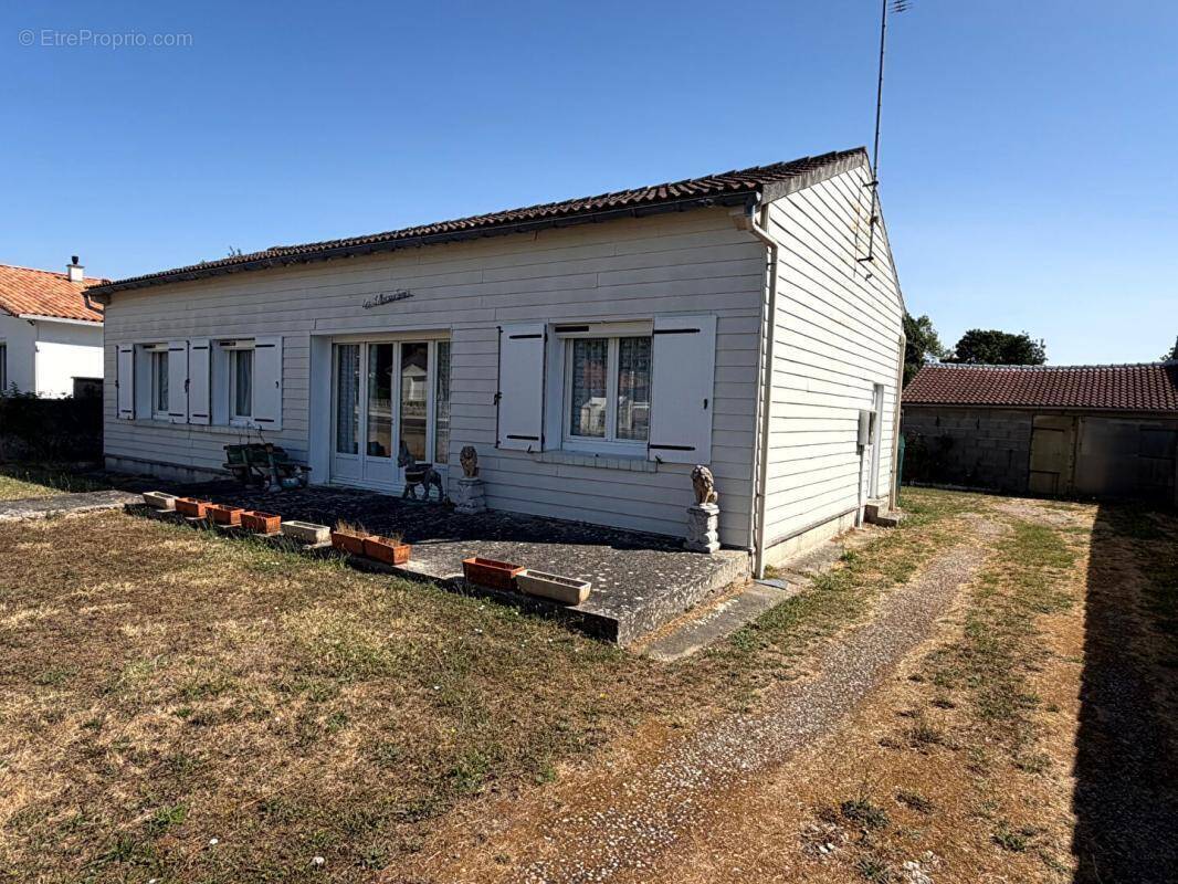 Maison à SAUJON