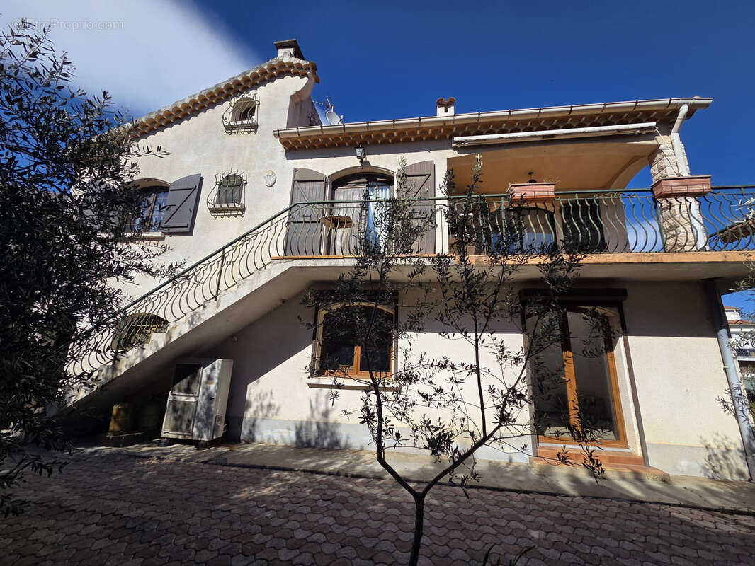 Maison à CESSENON-SUR-ORB