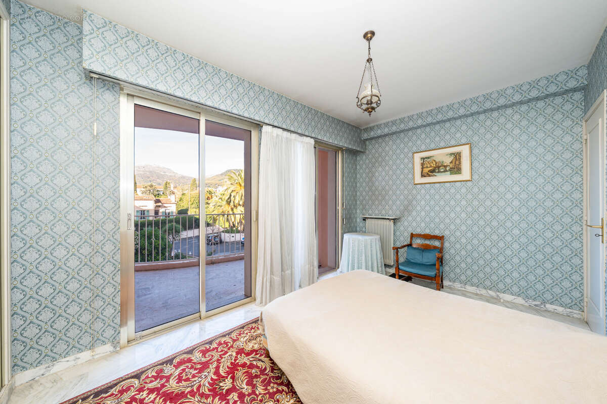 Appartement à VENCE