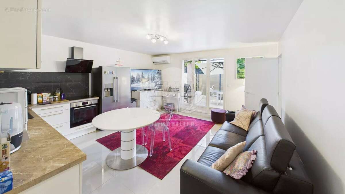 Maison à PLAN-DE-LA-TOUR