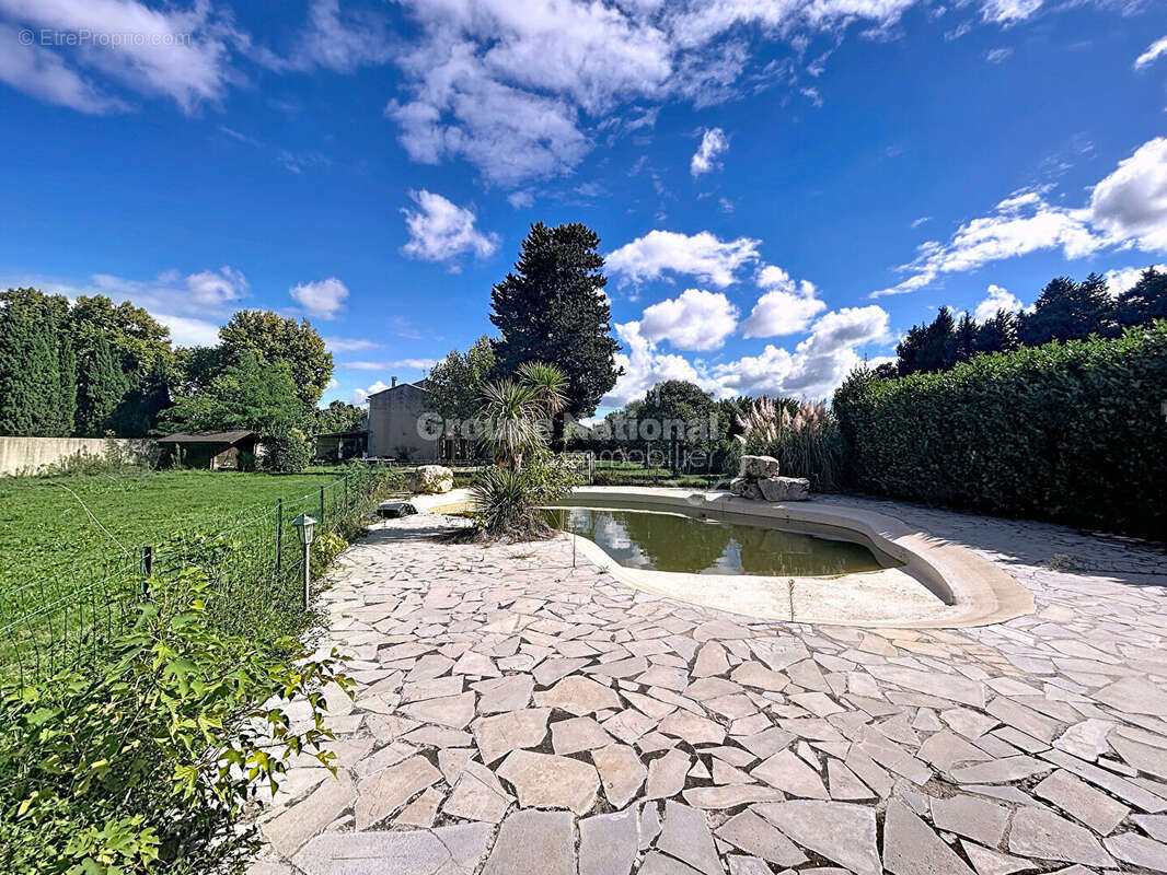 Maison à CHATEAURENARD