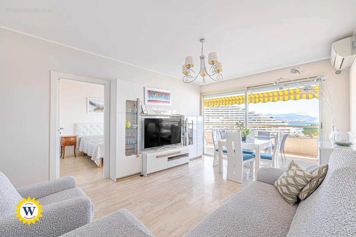 Appartement à VILLENEUVE-LOUBET