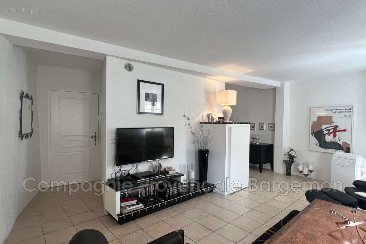 Appartement à BARGEMON