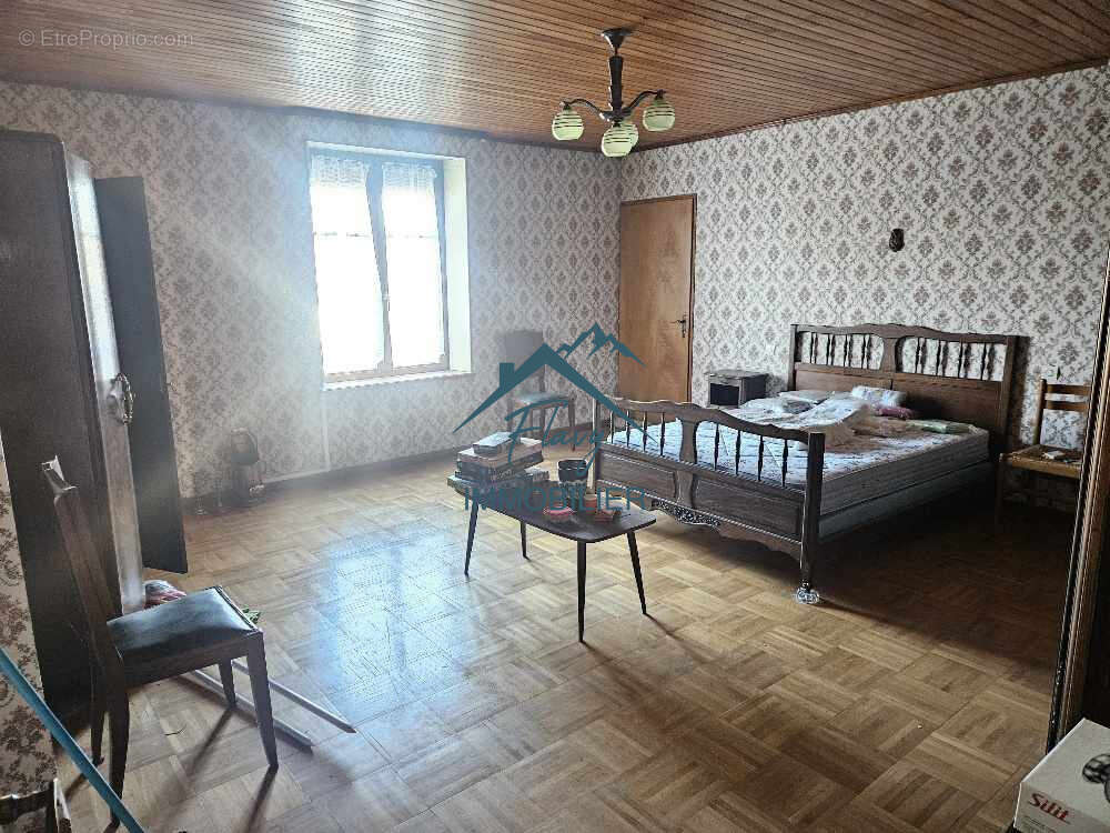 Maison à GIRECOURT-SUR-DURBION