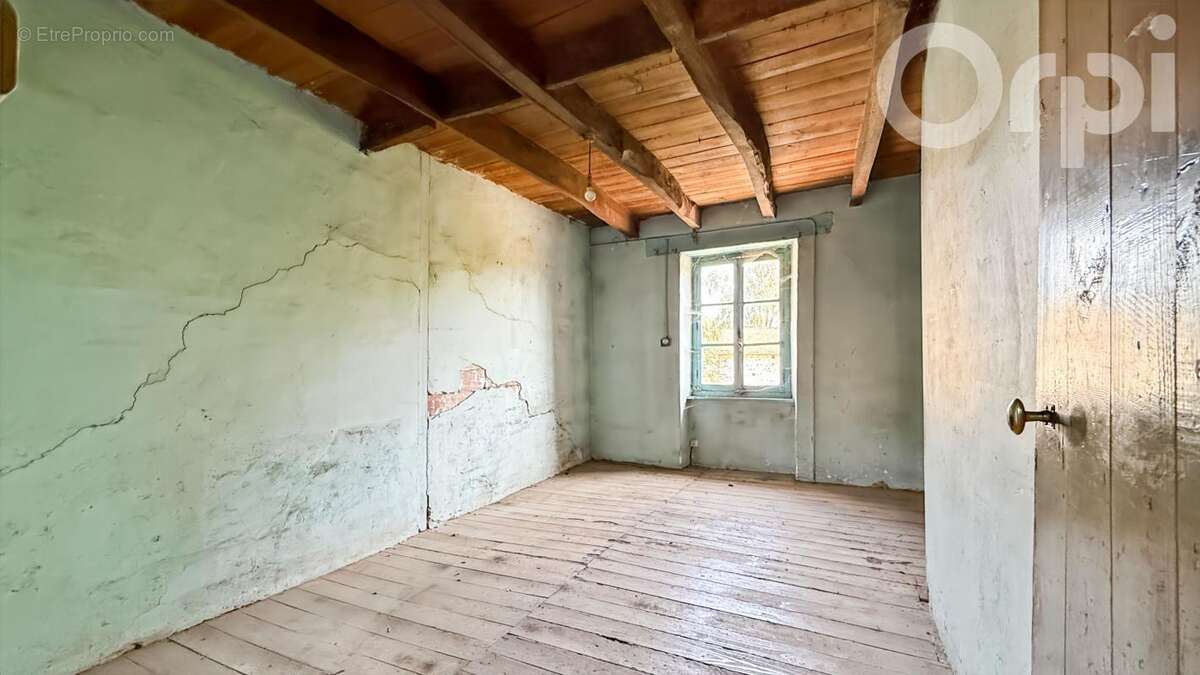  Maison à rénover avec ses 3 granges - photo 14