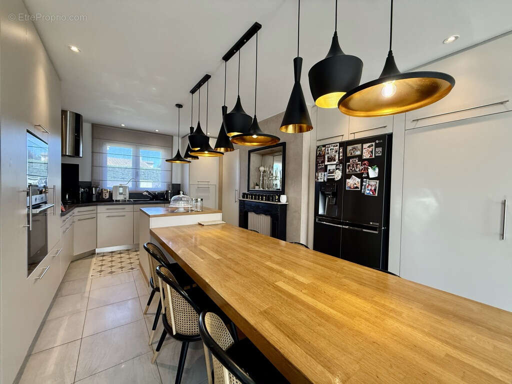 Maison à PORTES-LES-VALENCE