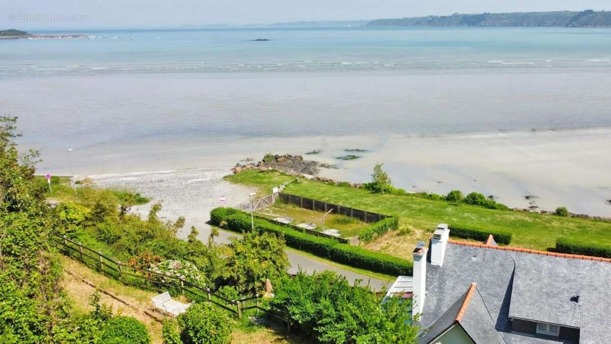 Maison à PLESTIN-LES-GREVES