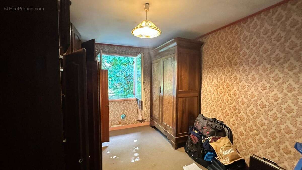Maison 90 m² à Chaniers  - photo 6