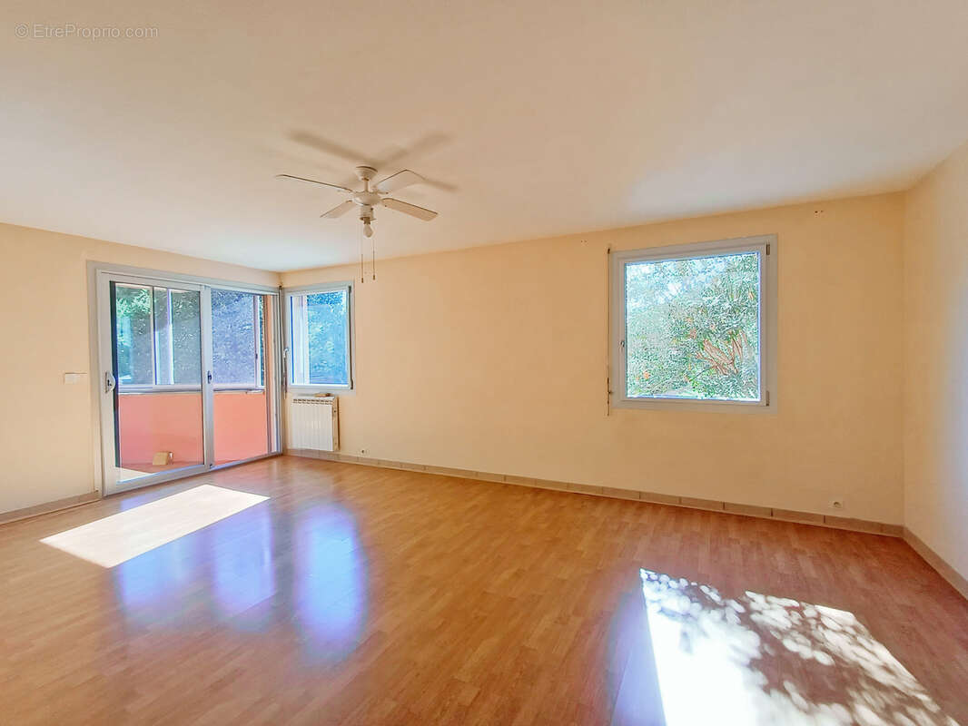 Appartement à AUBENAS