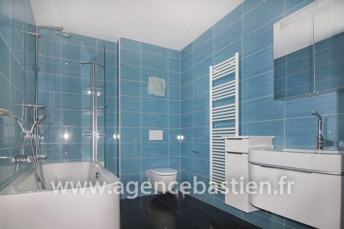 Appartement à SAINT-GENIS-POUILLY