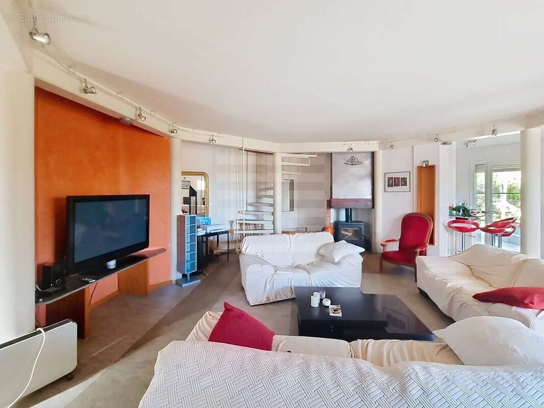 Maison à LEZIGNAN-CORBIERES