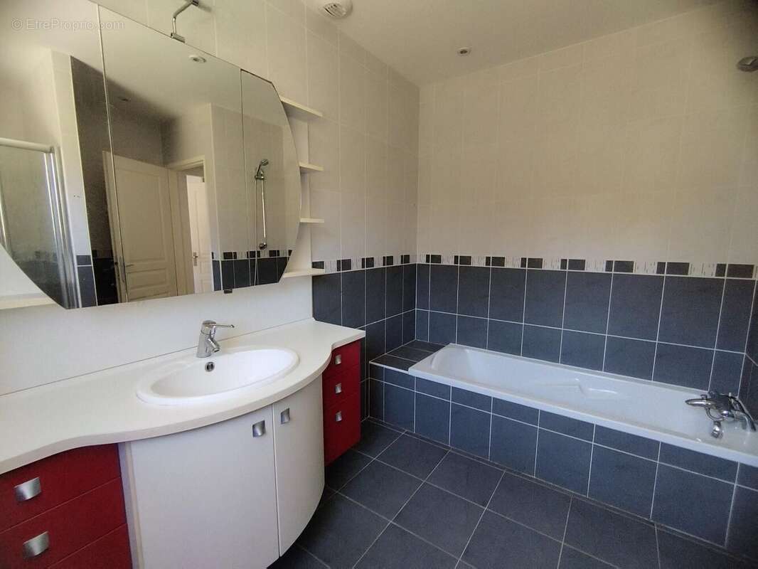 Maison 116 m² à Montbazens  - photo 9