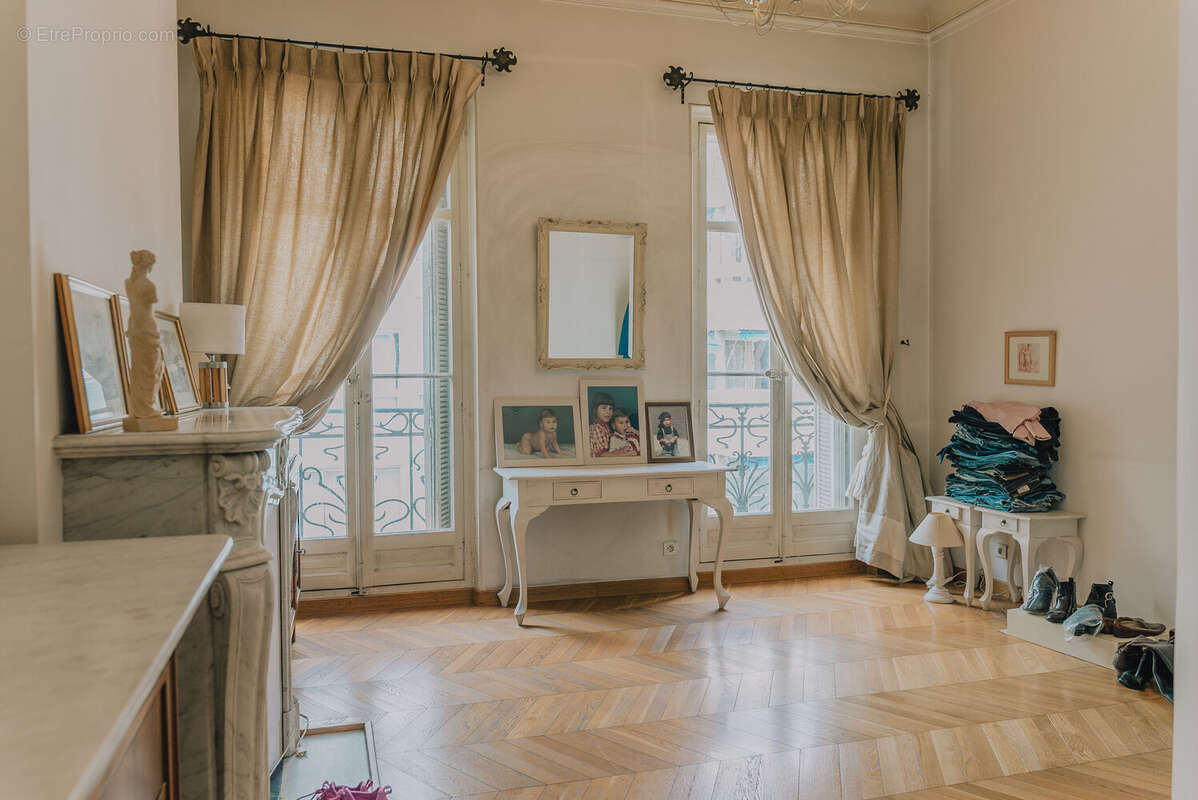 Photo 3 - Appartement à MARSEILLE-8E