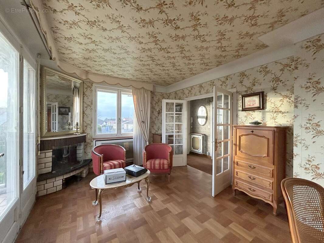 Maison à NEUVILLE-DE-POITOU