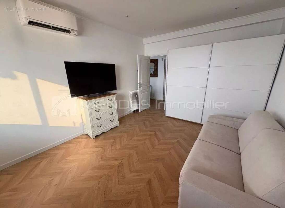 Appartement à ROQUEBRUNE-CAP-MARTIN