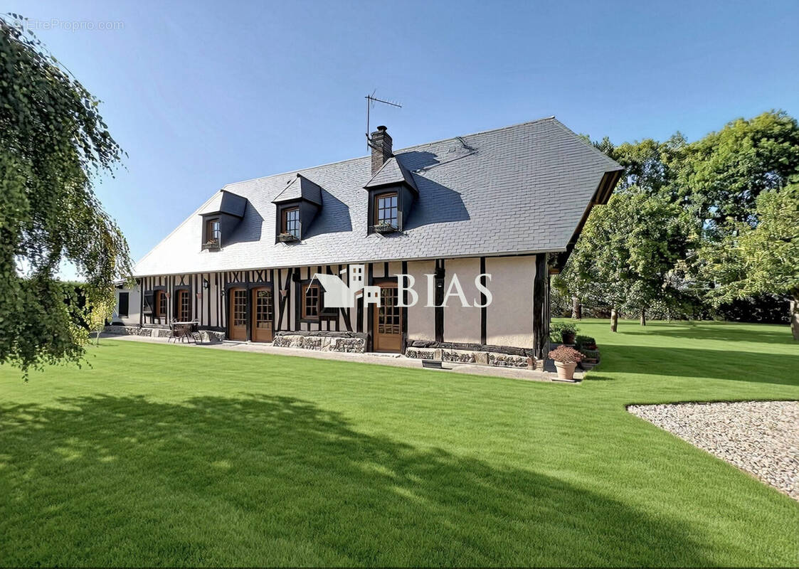 Maison à BERNAY