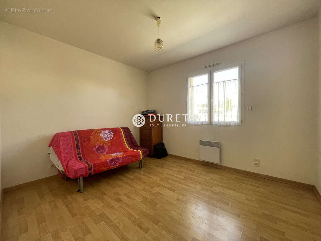 Maison à SAINT-MACAIRE-EN-MAUGES