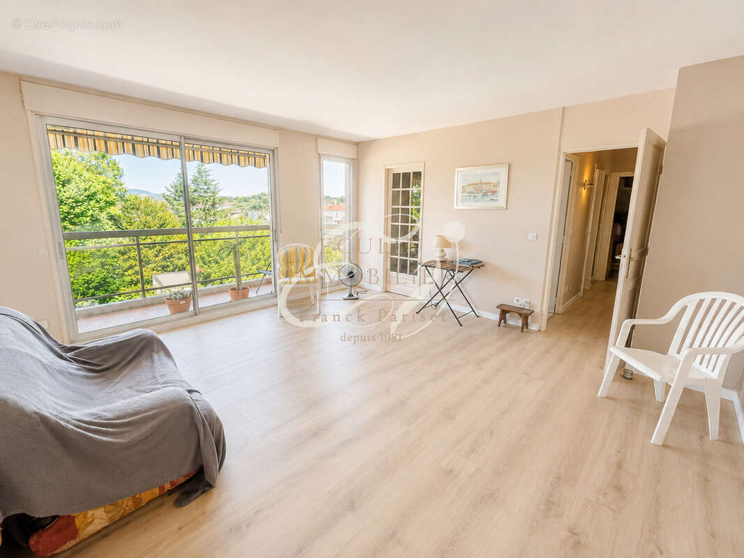 Vente 69160 tassin la demi-lune centre appartement t2 50 m2, cave et parking - photo 2
