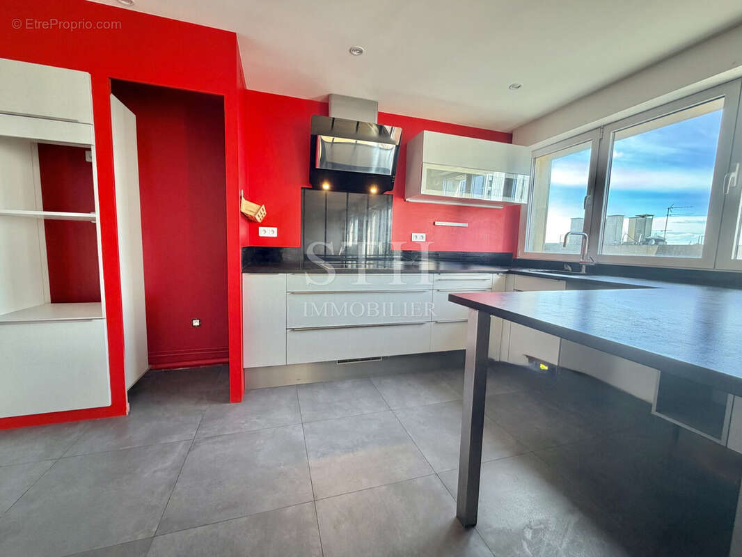 Appartement 110 m² à Paris-15e  - photo 5