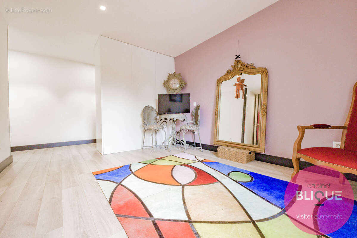 Maison à LAY-SAINT-CHRISTOPHE