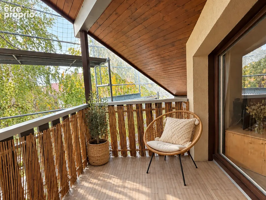 T2 bis rénové en dernier étage avec balcon - photo 4