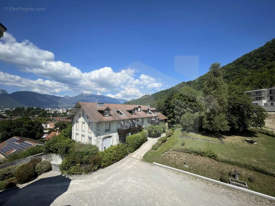 Appartement à POISAT