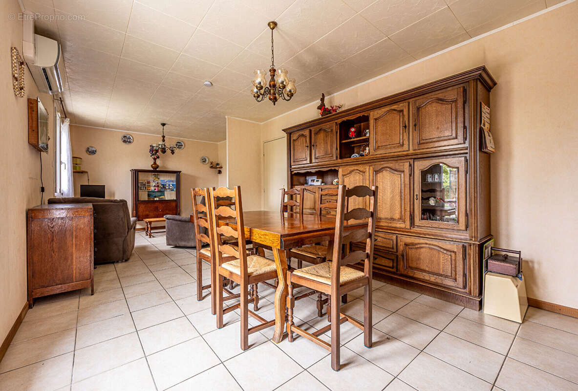 Maison à AIGREFEUILLE-D'AUNIS