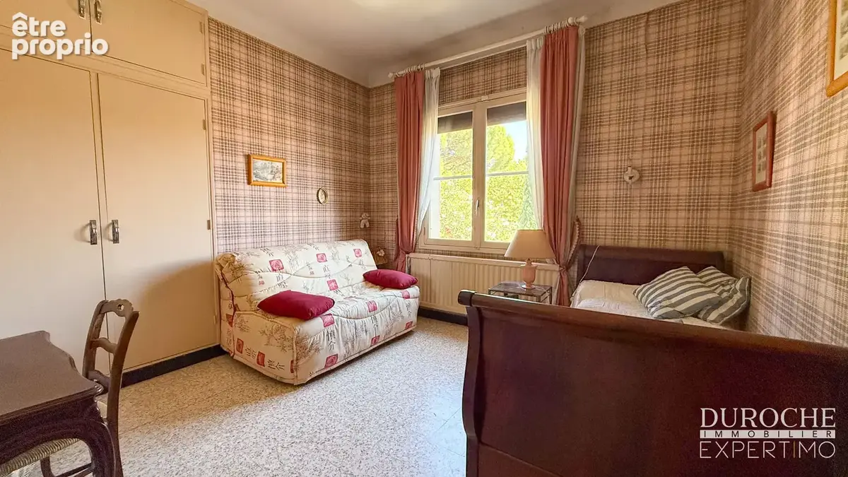 Maison bourgeoise à vendre à Orange   Beaux volumes, grand garage et jardin - photo 18