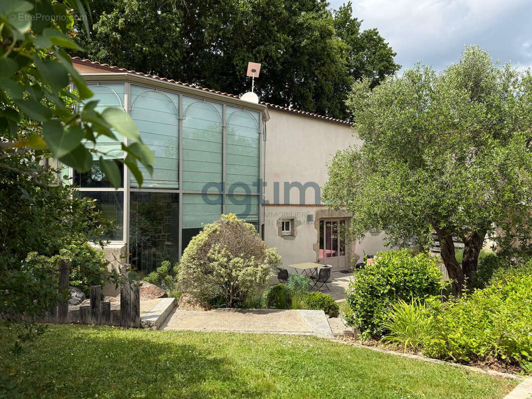 Maison à NESMY