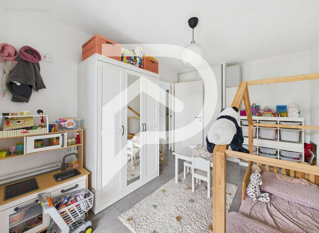 Appartement à LE BLANC-MESNIL