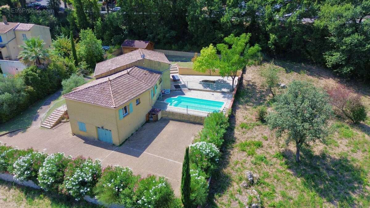 Maison lumineuse de 4 chambres avec grand jardin, piscine et vues dégagées près de Pézenas - photo 22