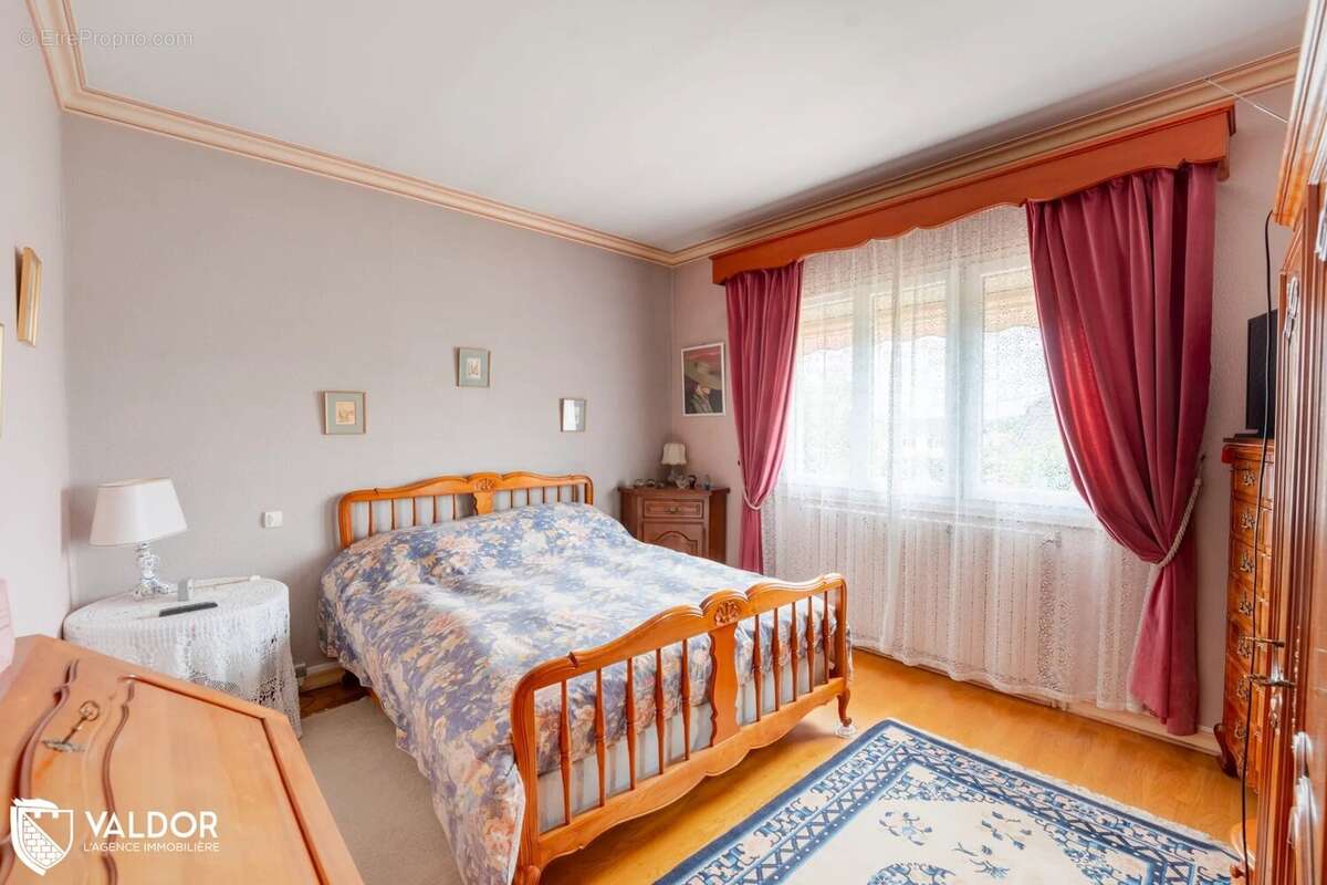 Maison à MONTMERLE-SUR-SAONE