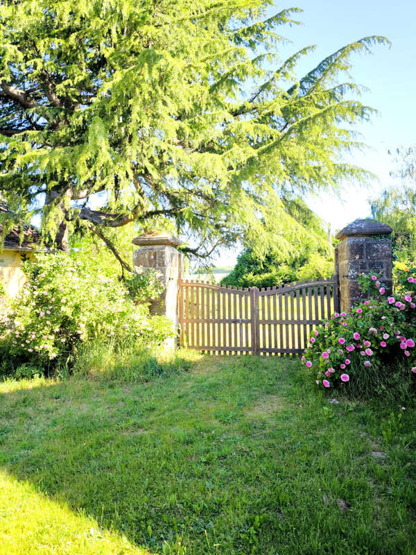Maison à CRISSE