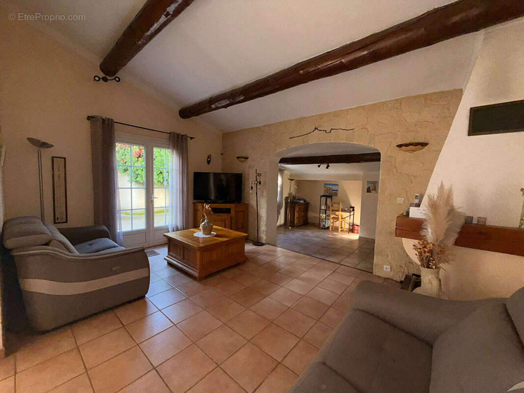 Maison à CADOLIVE