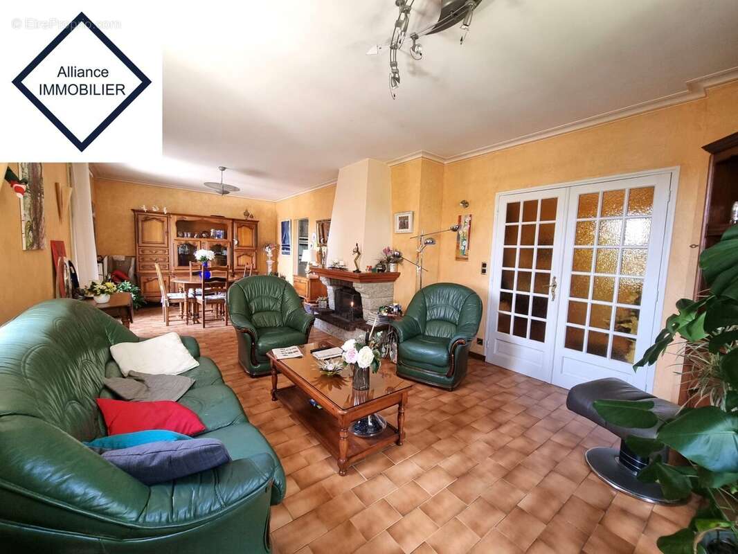 Maison à MONTAUBAN-DE-BRETAGNE