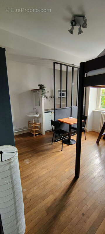 Appartement à FOUGERES