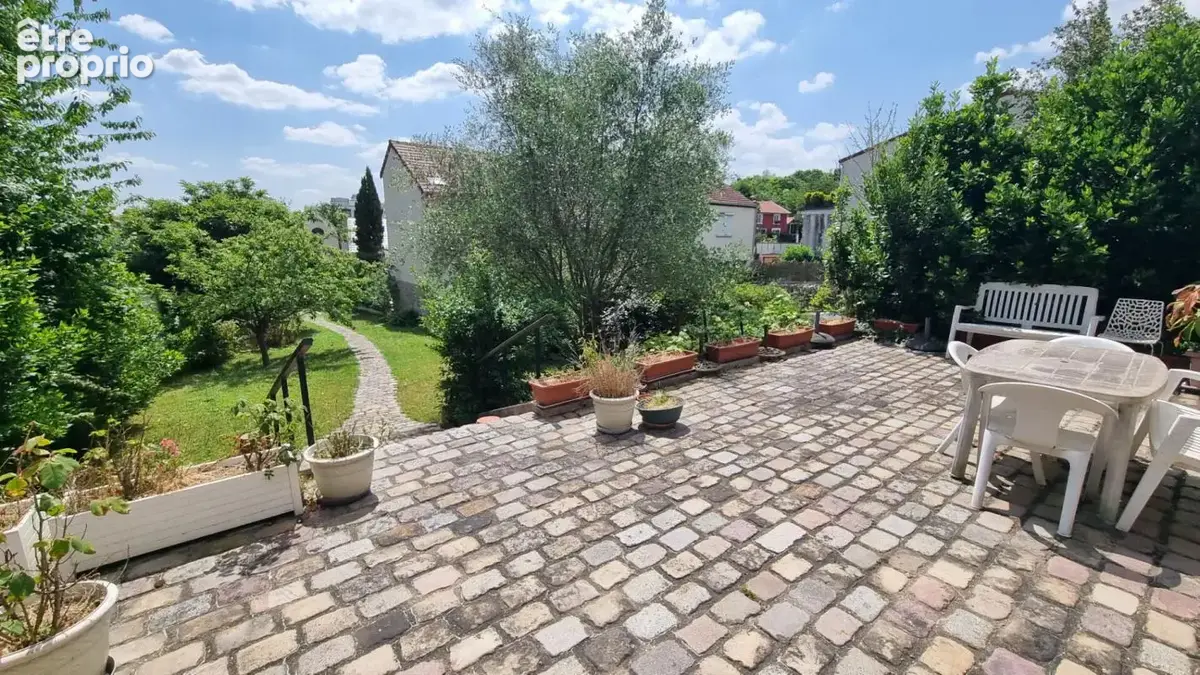 92220 - Bagneux Maison de 6 pièces - 147 m² -terrain de 800 m² - photo 11