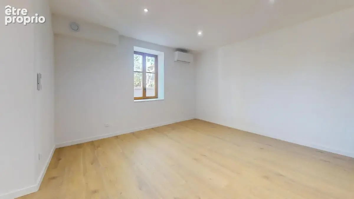 Rare à la Vente – Duplex Neuf de 103 m² dans une Maison de Maître au Cœur d'un Parc Arboré - photo 10