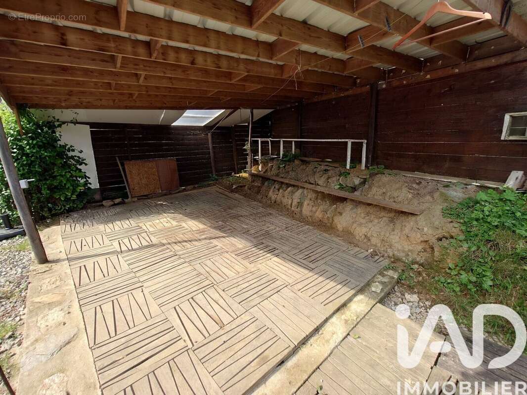 Photo 2 - Maison à BUSSIERE-POITEVINE