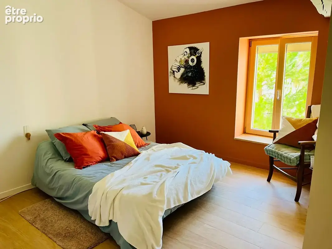VILLEGOUGE Maison en pierre, beaux volumes, piscine et logement attenant - photo 9
