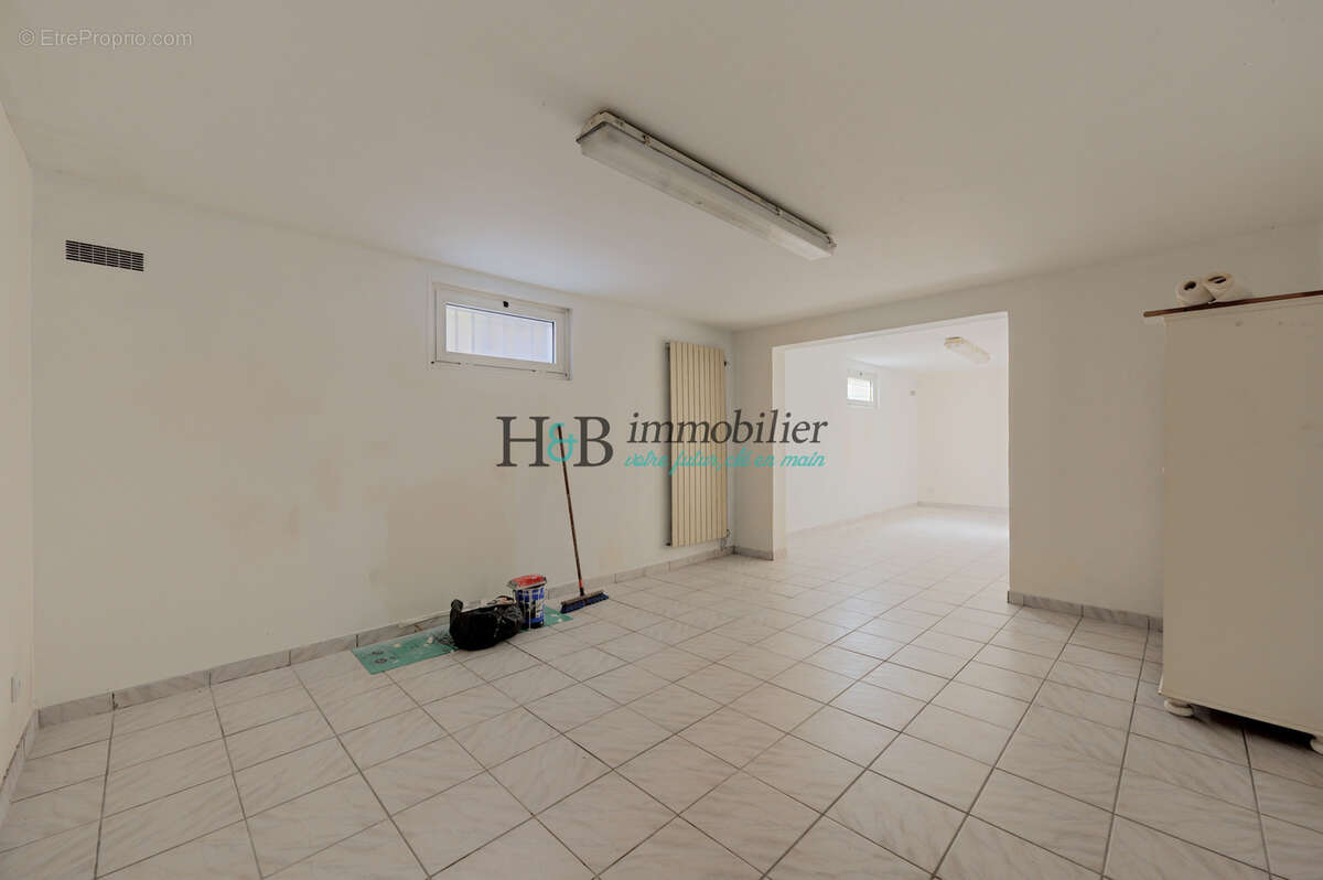 Maison à VERT-LE-GRAND