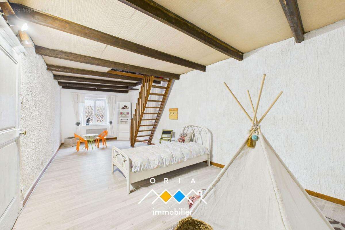 Maison à VANDELAINVILLE